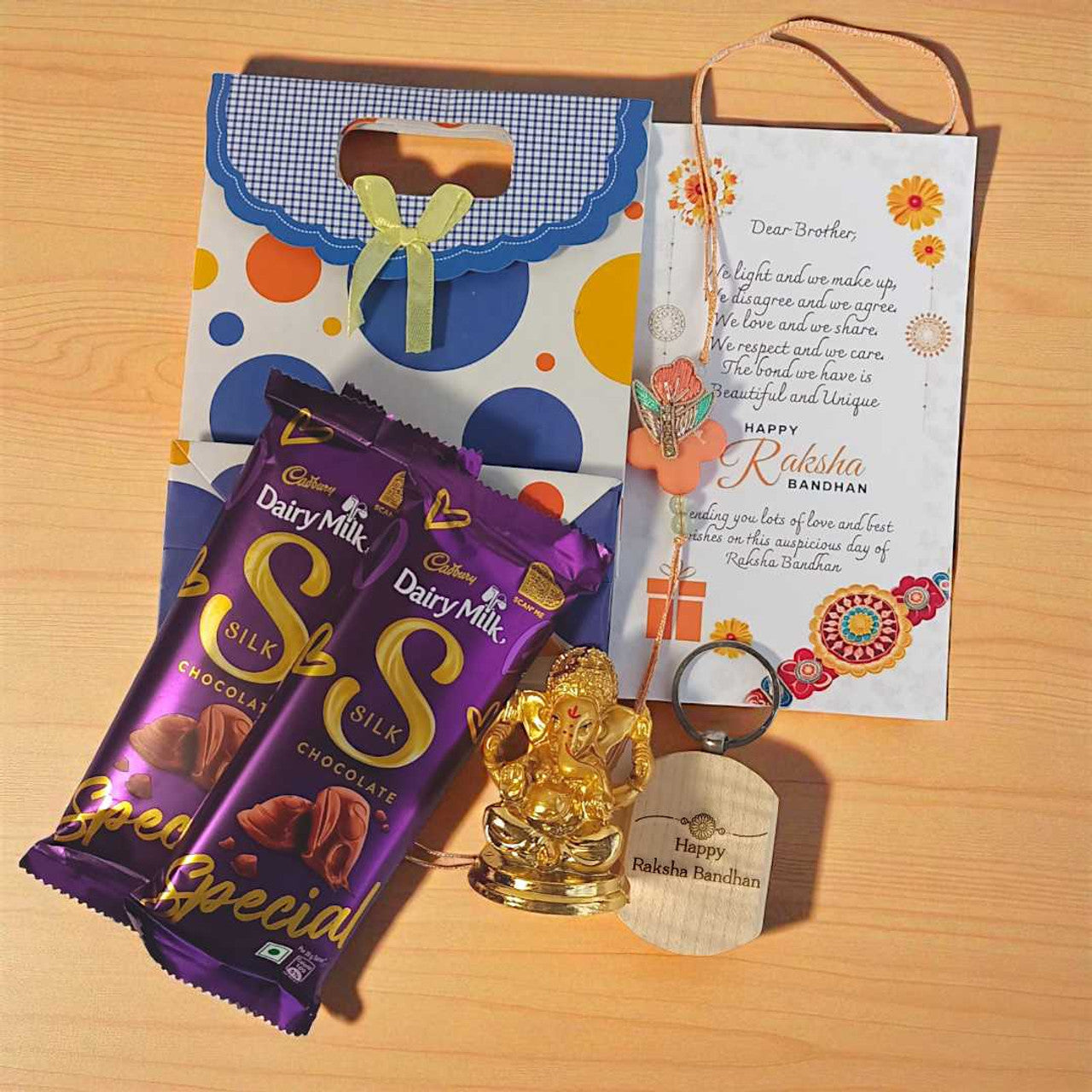 Rakhi Gift Set with Ganesha, Keyring & Rakhi