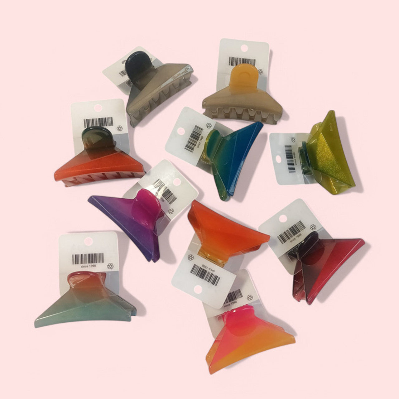 Triangular Hair Clip – Colors May Vary