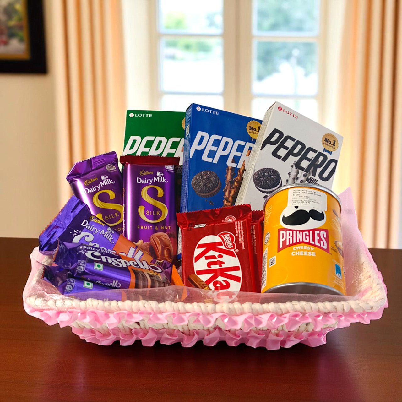 Snack Delight Hamper with Chocolates - GiftstoNepal.com | GTN