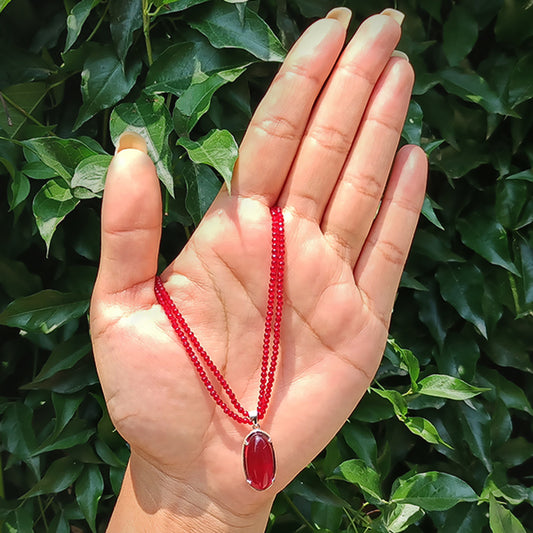 Red Crystal Pote with Stone Accents
