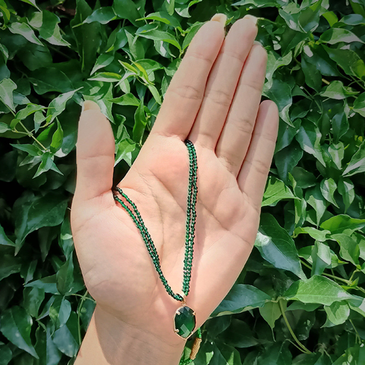 Green Crystal Pote with Stone Accents